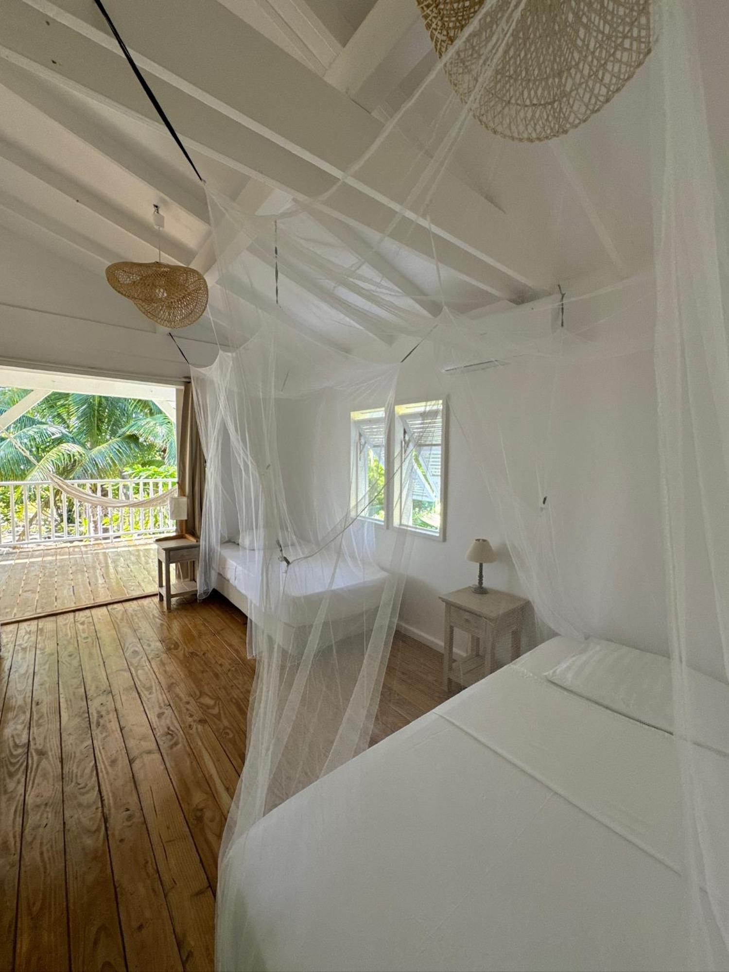 Le Coconut Lodge Avatoru Eksteriør bilde